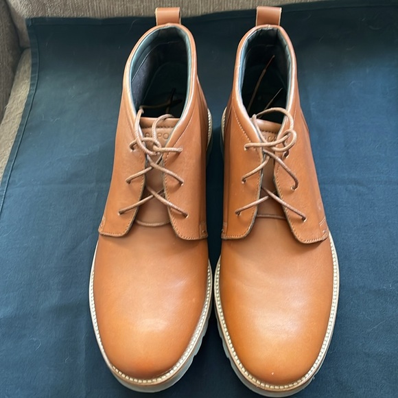 Rockport Men’s “Charson” Size 9.5M walking boot. New in box, never worn. - Picture 3 of 8